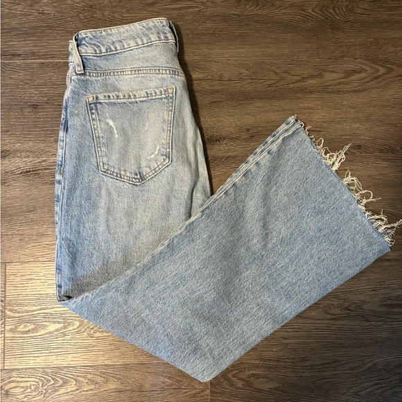 Selling a size 7 pair of garage jeans in good condition! - Picture 1 of 2